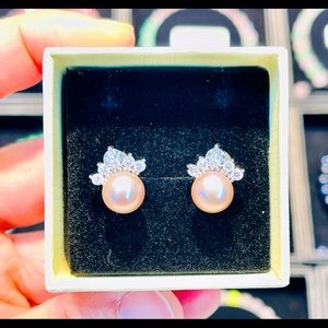 Pearl Earrings, pink